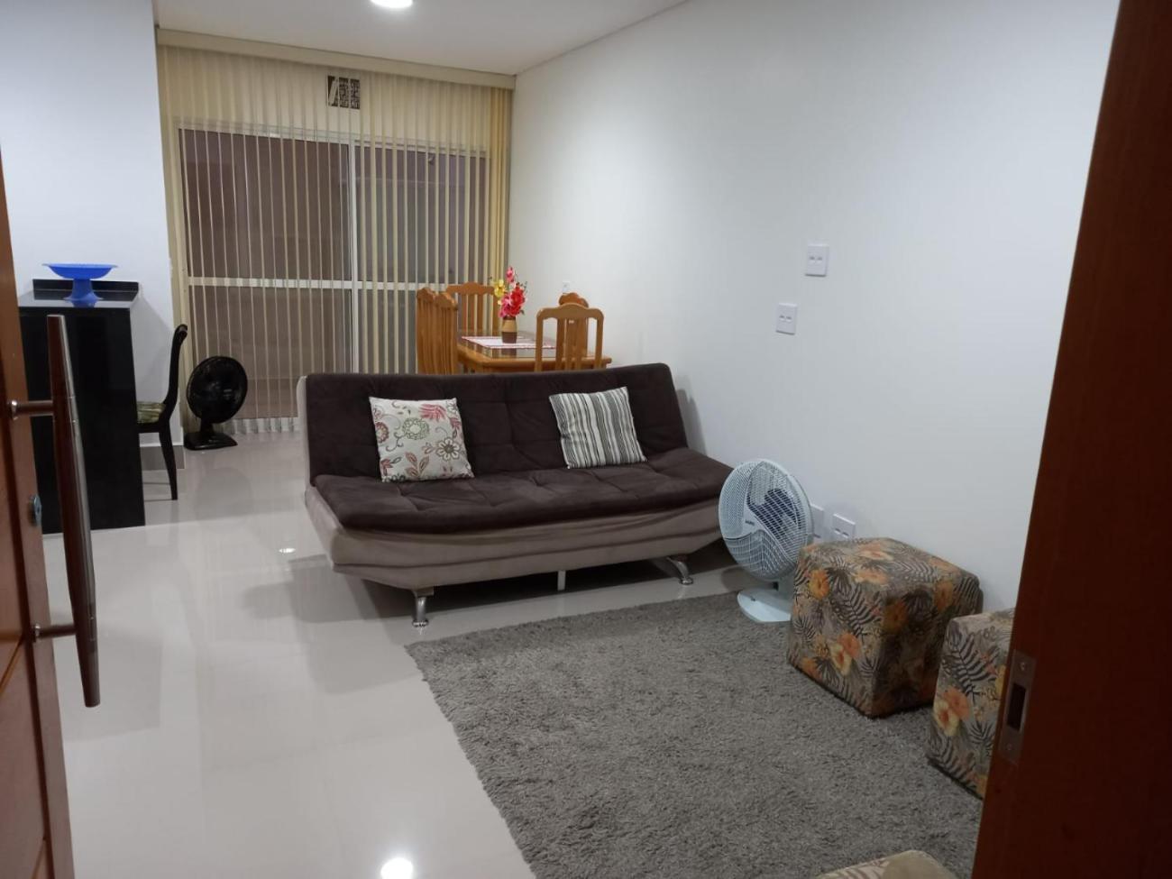 גוארויה Sobrado 08 Com Duas Suites, Conf מראה חיצוני תמונה
