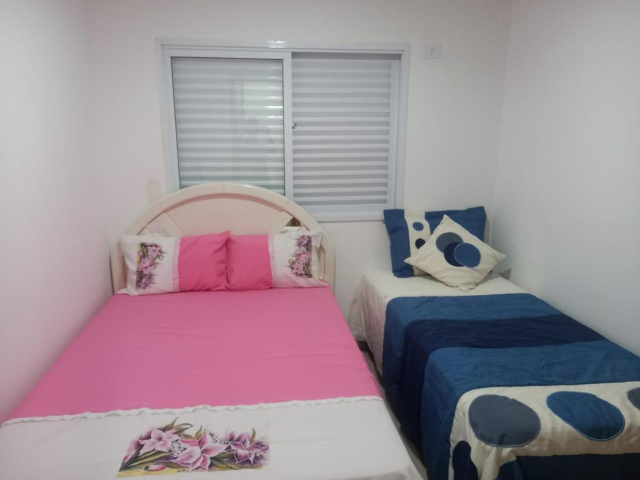 גוארויה Sobrado 08 Com Duas Suites, Conf מראה חיצוני תמונה